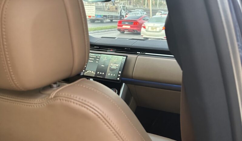 
								لاند روفر Range Rover full									